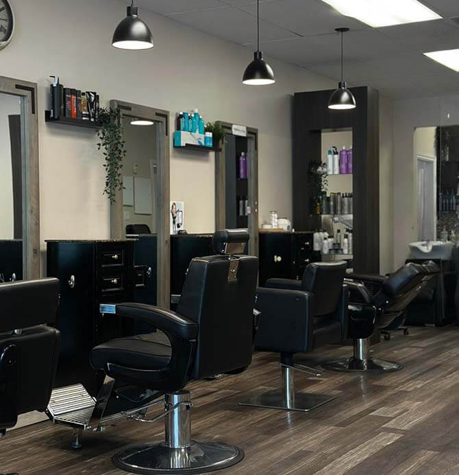 Hair Technique on Tyndall Ave, Winnipeg, MB